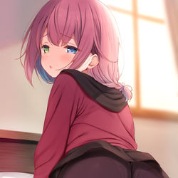 This is a pixiv picture whose title is 看板娘妹ちゃんの後ろ.