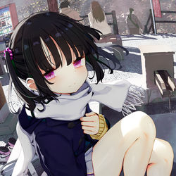 This is a pixiv picture whose title is 生足ちゃんと足湯.