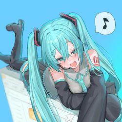 This is a pixiv picture whose title is マスターの邪魔をするデスクトップミクちゃん.
