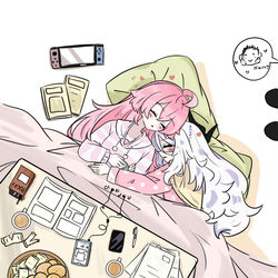 This is a pixiv picture whose title is こたつで休むホシノちゃんとヒナちゃん～.
