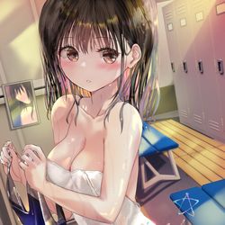 This is a pixiv picture whose title is 着替えるところを間違っちゃった水泳部員ちゃん.
