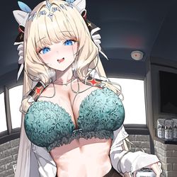 This is a pixiv picture whose title is 美味しくて飲み続けたクラウン.