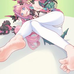 This is a pixiv picture whose title is 粉色奶龙.
