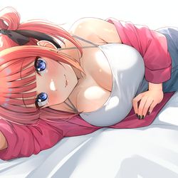 This is a pixiv picture whose title is 二乃　全身.