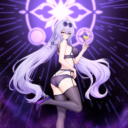 This is a pixiv picture whose title is 黑天鹅内衣版.