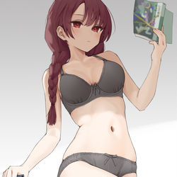 This is a pixiv picture whose title is 読書に夢中な子.