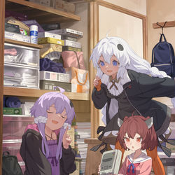 This is a pixiv picture whose title is 古いゲーム機を出す三人.