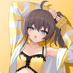 This is a pixiv picture whose title is 配信準備まつりちゃん.