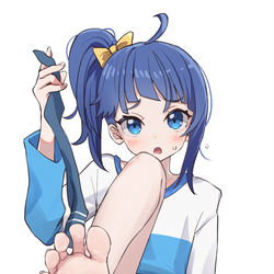 This is a pixiv picture whose title is ソラちゃん…足見せて….