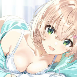 This is a pixiv picture whose title is 「おきた？」.