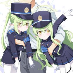 This is a pixiv picture whose title is 🚃.