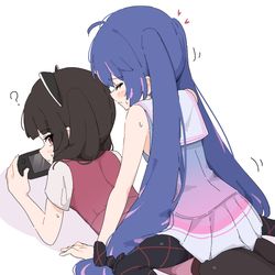 This is a pixiv picture whose title is (ウナ…どこか擦りつけてきてるような…？).