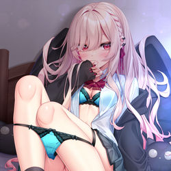 This is a pixiv picture whose title is 脱がして.