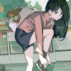 This is a pixiv picture whose title is 立綁鞋帶.