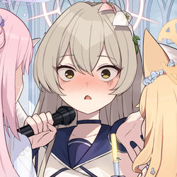 This is a pixiv picture whose title is 私だけを推してくださ・・・いっ！？.