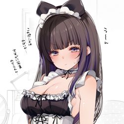 This is a pixiv picture whose title is コスプレメイド服を着る同人作家ちゃん.