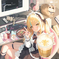 This is a pixiv picture whose title is 稿子.