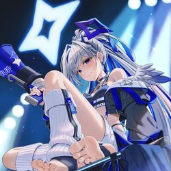 This is a pixiv picture whose title is ソロライブ衣装かなたん.