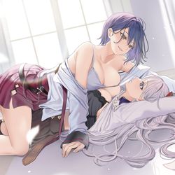 This is a pixiv picture whose title is コスプレ2巻発売.