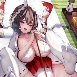 This is a pixiv picture whose title is 巫女服悠ちゃん.