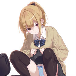 This is a pixiv picture whose title is 吹奏楽部の女の子に嫌な顔されながらおパンツ見せてもらいたい.