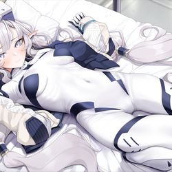 This is a pixiv picture whose title is 臨戦ヒマリ.