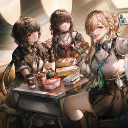 This is a pixiv picture whose title is お昼の時間.