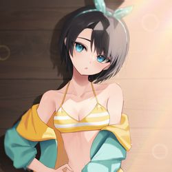 This is a pixiv picture whose title is 「水着見たら印象が変わった女友達風スバル」.