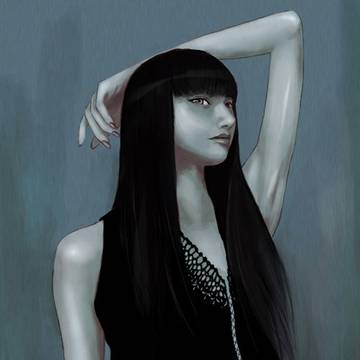 黒髪の女性
