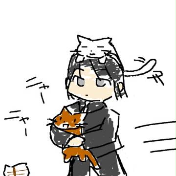 猫を抱える少女