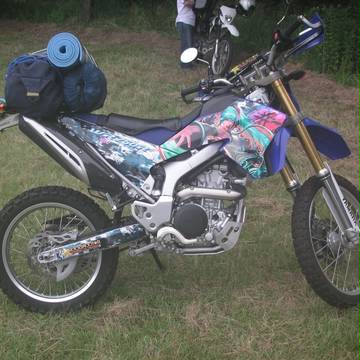 WR250Rをキャンバスにー