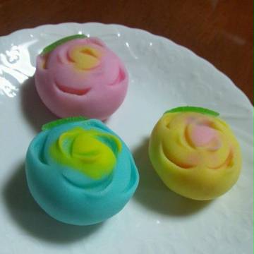 和菓子でIbの薔薇