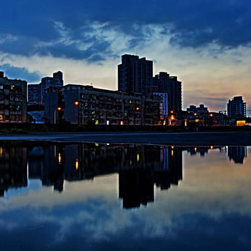 city & water