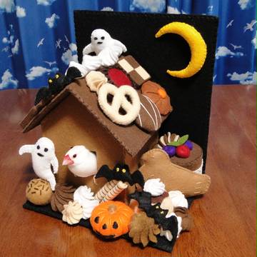 文鳥さんのハロウィンお菓子の家(※文鳥さんの別宅第5弾)