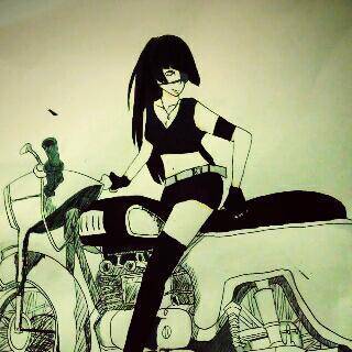 バイクに乗った女