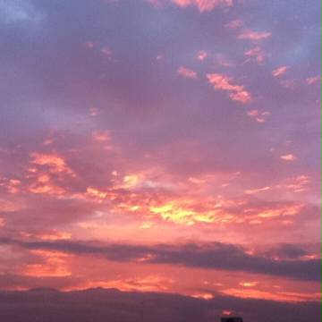 夕焼けの空にさようなら