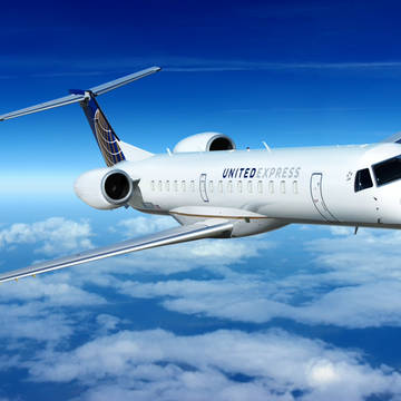 United Express ERJ145XR