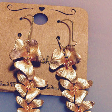 ゆらゆらお花ピアス
