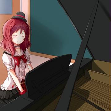 maki playing on the piano