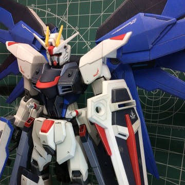 HGフリーダムガンダム