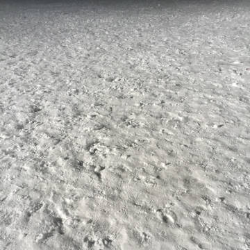 月 のように地面