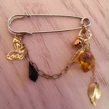 鬼灯様イメージ ブローチ