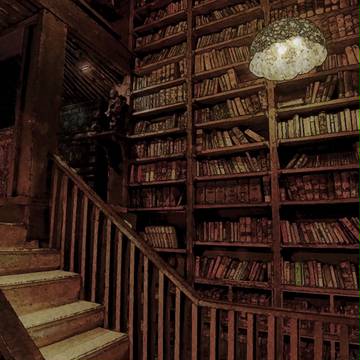 図書館(屋根裏部屋)