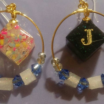 ワートリイメージアクセ【キューブのフープピアス】