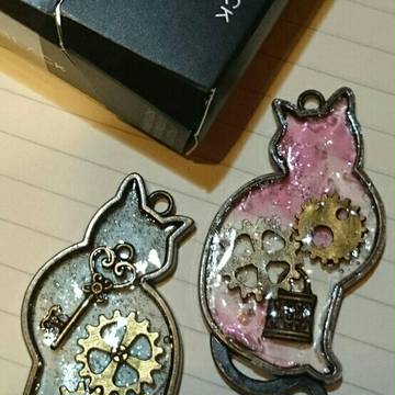 【火アリ】をイメージしたレジンチャーム