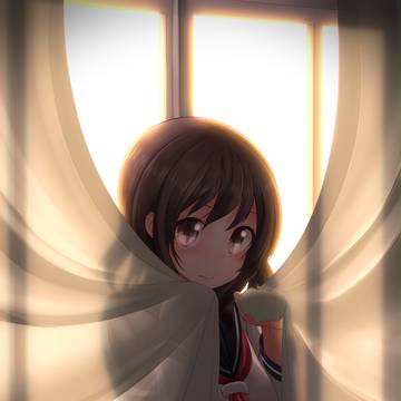 窓とカーテンの間