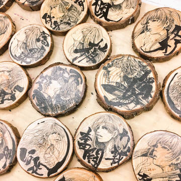 デザフェス４５の木バッジ