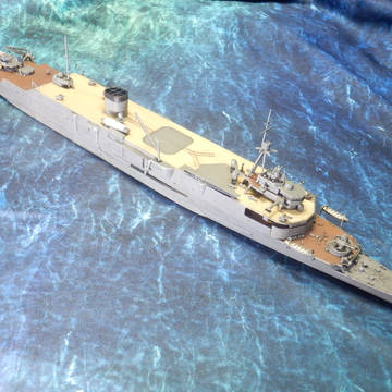 「こんにちわあ。潜水母艦“大鯨”です。」