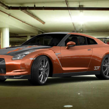私、ちょっと変わった部活に入っています。クラッチ先輩のGTR