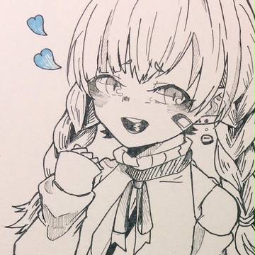 微笑む
